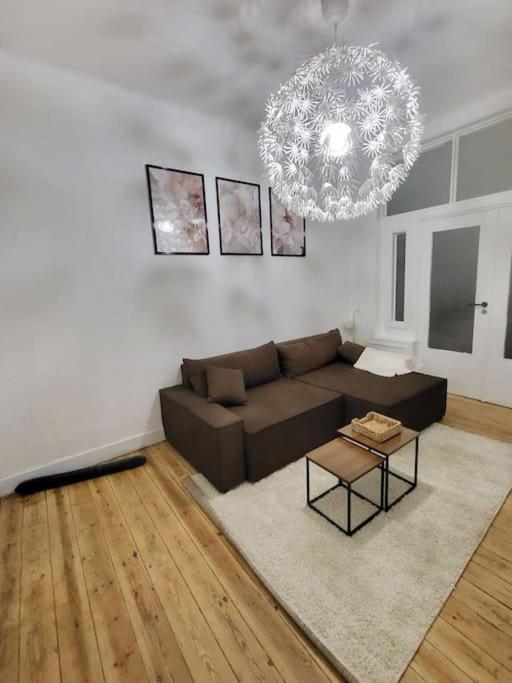 Appartement Style Haussmannien 1 Bedroom 布鲁塞尔 外观 照片